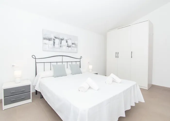 Macarella By Sonne كالا غلدانا